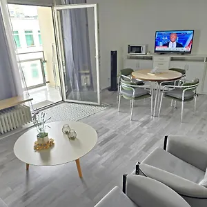 apartment-nr2-in-sophienstr39-70178-stuttgart.stuttgart-hotel.com/